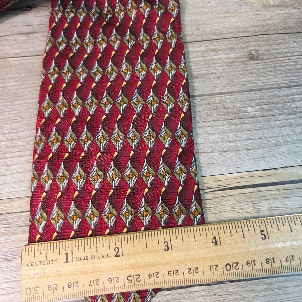 Tom James Corporate Image Silk Tie Mens Burgundy Geometric Diamond Red Tie USA - Picture 7 of 7